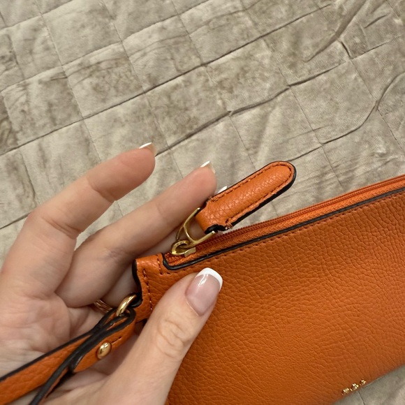 Ralph Lauren Cognac Leather Wristlet - Picture 3 of 5